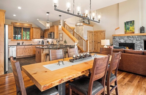 Truckee House | Family-Friendly 3 BD Residence on the Old Greenwood Golf Course!