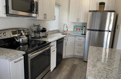 South End Condo | Family friendly 3-bedroom condo steps from the beach