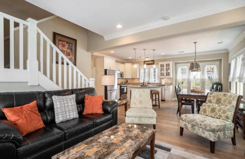 Grand Haven House | Family-Friendly 3BR Home in Grand Haven