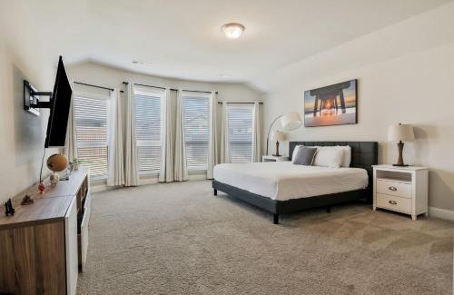 Fort Worth House | Family Friendly 3br Near Fort Worth, Pool & Lake