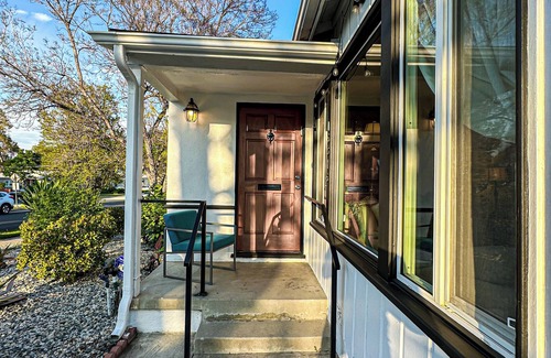 Encino House | Family-Friendly 3BR with Backyard - Hal1