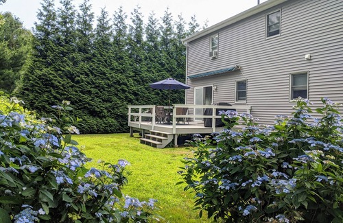 Bonnet Shores House | Family Friendly 4 Bedroom Cape near the beach.