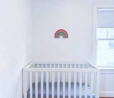 Stamford Apartment | Family-Friendly 4 Bed 3 Bath Downtown Delight