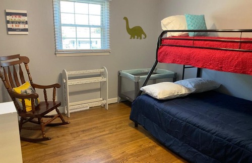 Greenville - Spartanburg House | Family-Friendly 4 bedroom home with game room.