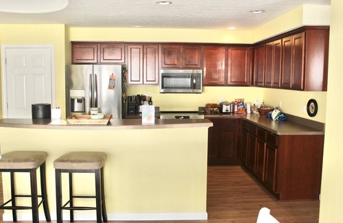 South Bend House | Family-friendly 4BR House for Football Weekends: Close to ND