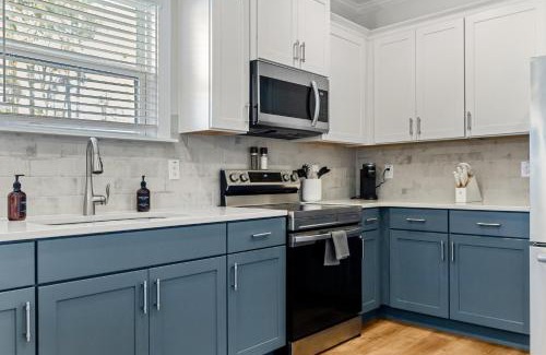 Durham House | Family-Friendly 4BR with Fenced Yard & Parking