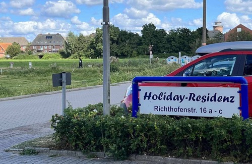 Borkum Apartment | Family-friendly apartment with balcony!