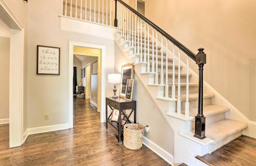Athens House | Family-Friendly Athens Escape about 2 Mi to UGA!