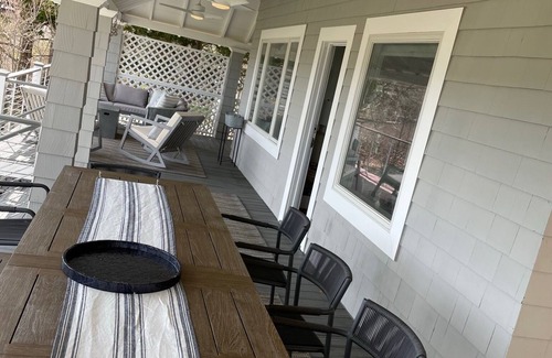 Clinton House | Family friendly beachfront escape
