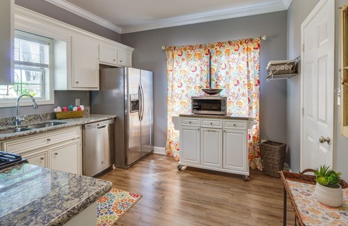 Flowood House | Family-Friendly Brandon Home: Fireplace & Patio!