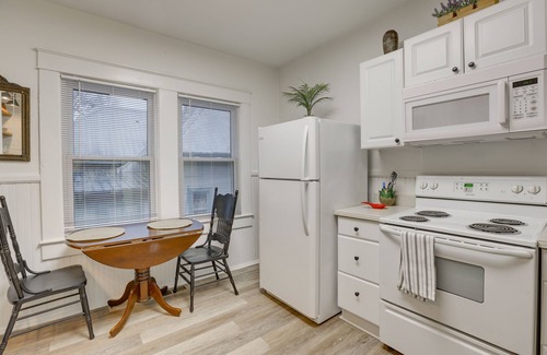 Forest Park House | Family-Friendly Bungalow: 1 Block to Avondale!