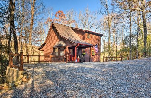 Blairsville House | Family-Friendly Cabin about 1 Mile to Hike and Swim!