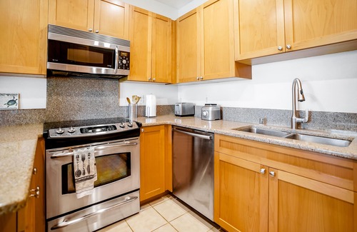 Princeville Condo | Family-Friendly Condo w/Balconies, Shared Pool, Hot Tub, Garden View, Central AC