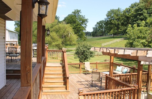 Cardiff House | Family Friendly Home w/Large 1 Acre Backyard & Decks