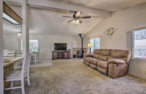Wofford Heights House | Family-Friendly Home about 1 Mi to Kern River!