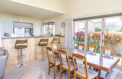 Arrowtown Apartment | Family friendly holiday home