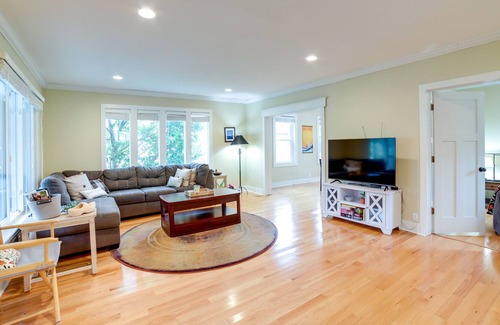 Holland House | Family-Friendly Holland Home w/ Gas Grill!