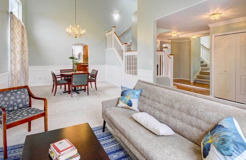 Federal Way House | Family-Friendly Home ~ 20 Mi to Seattle!