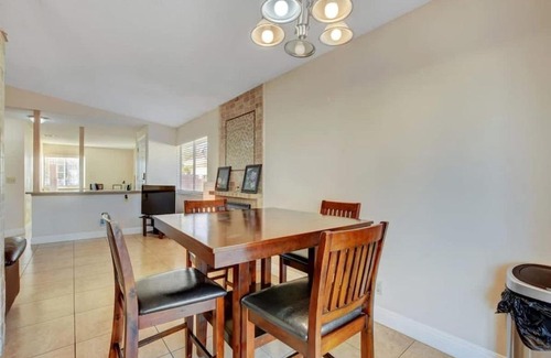 Paradise Valley House | Family-Friendly Home Close to the Strip