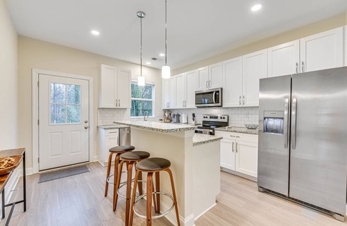 Charlotte House | Family-Friendly Home ~ 5 Mi to UNC Charlotte!