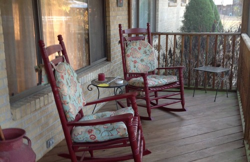 Oak House | Family- Friendly Home On The Bon Secour River