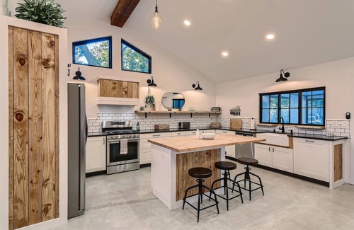South Manchaca House | Family-Friendly Home with Pool, Hot Tub, Game Room