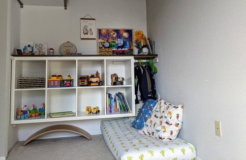 Phinney Ridge House | Family friendly house, ideal for kids, near green lake park