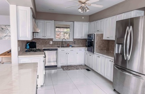 Rogers House | Family-Friendly House on Beaver Lake with a View!