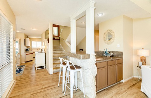 Pirates Beach House | Family Friendly in Pirates Beach - 2 Decks, Walk to Beach, Large Patio