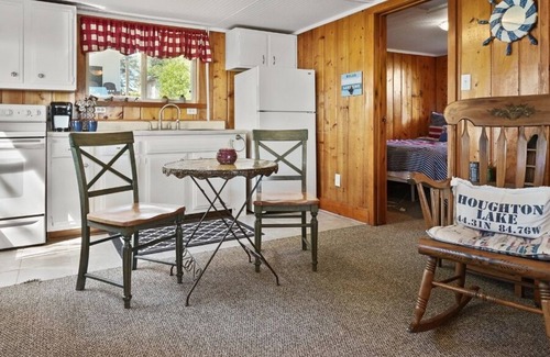 Houghton Lake Villa | Family-Friendly Lakefront Retreat at "The Roost"