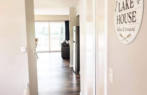 Lincoln House | Family-Friendly Lake House