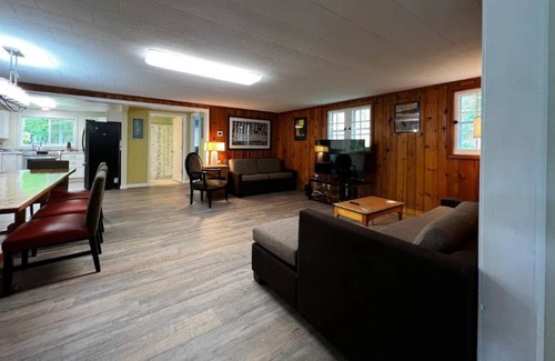 Shelby House | Family Friendly, Lake Michigan, Stony Lake, Super Clean, Newly Remodeled Cottage
