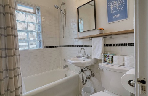 Waite Park House | Family-Friendly, Main Level BDR, 5 Min to Downtown, Walk to Dine!