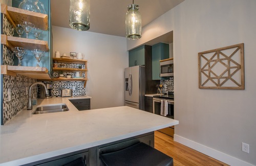 University Park House | Family Friendly Modern Historic Luxury, Minutes to Walk to CSU and Old Town!