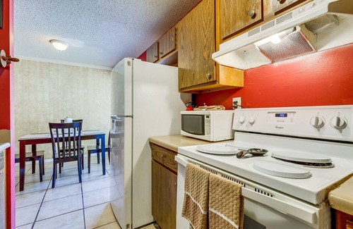Mobile House | Family-Friendly Mobile Retreat w/Spacious Yard!