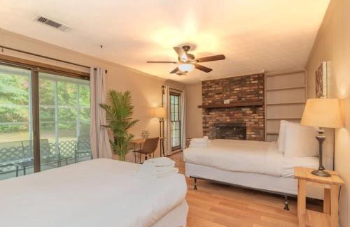 Columbus House | Family-Friendly Near Benning The Crimson Ranch