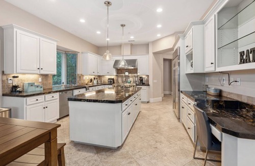 Poway House | Family-Friendly Oasis: Luxurious with Expansive Pool and Ample Space!