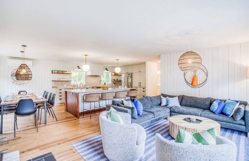 Neahkahnie Beach House | Family Friendly Ocean View Beach House with Large Deck and Game Room!