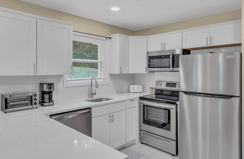 Tobyhanna Villa | Family Friendly Poconos Villa Close to Hiking, Skiing, Golf, Casino, Waterpark.