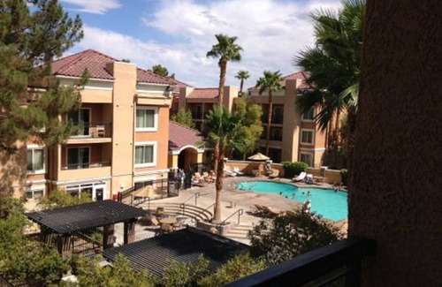 Las Vegas Condo | Family friendly resort with 2 BR/2 BA suites just 1 1/2 blocks off the Strip