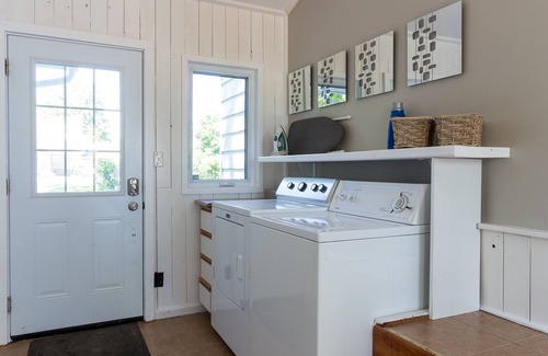 Picton House | Family Friendly Sandbanks Retreat