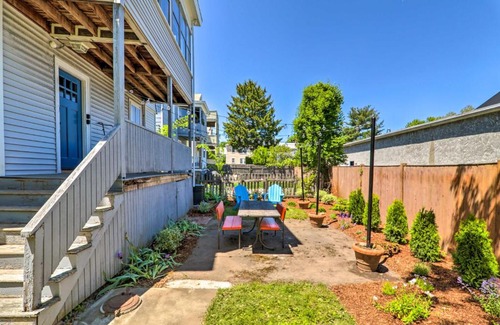 Salem Apartment | Family-Friendly Salem Apt Near Dtwn Sites!