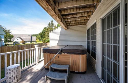 Ellicottville House | Family Friendly Spacious 4BR Townhome Hot Tub less than 1 mile to town