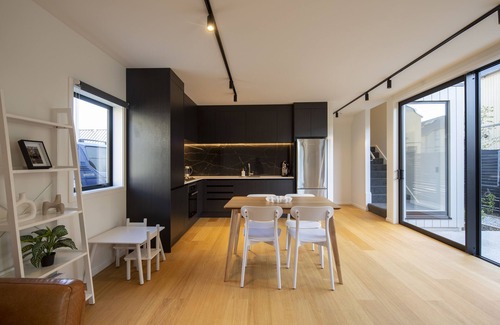 Kawarau Falls House | Family Friendly, Stylish & Modern Home, Mountain View, Free Wi-fi
