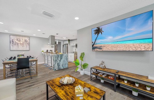 Tampa House | Family-Friendly Tampa Home with Heated Pool