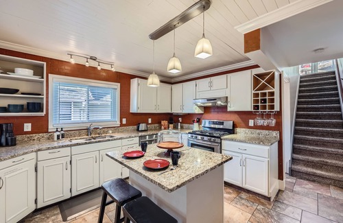 Colorado Springs House | Family-friendly with stunning views & great yard