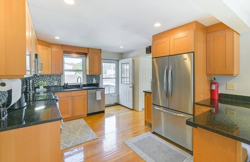 Malden House | Family-Friendly Vacation Rental with Game Room!