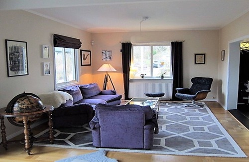 Djursholms Ekeby Villa | Family friendly villa, Quiet area 10 min from Stockholm and 5 minutes from beach