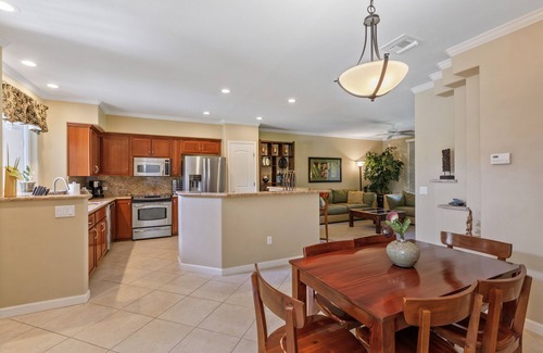 Waikoloa Condo | Family-friendly Waikoloa Beach Villa C2 next to pool; walk to beach!