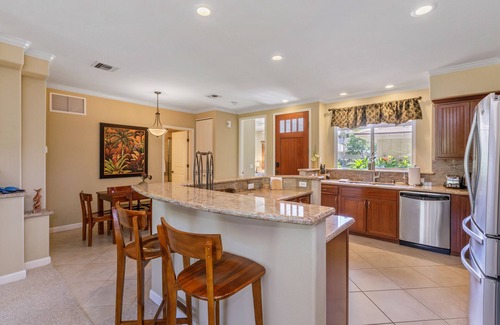 Waikoloa Condo | Family-friendly Waikoloa Beach Villa C2 next to pool; walk to beach!